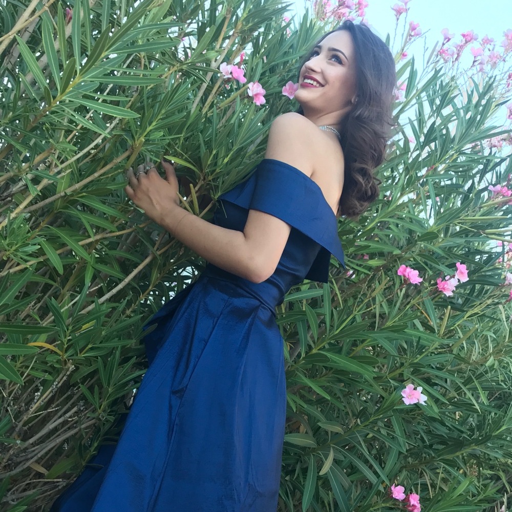 Formal long dress - Picture 4 of 4